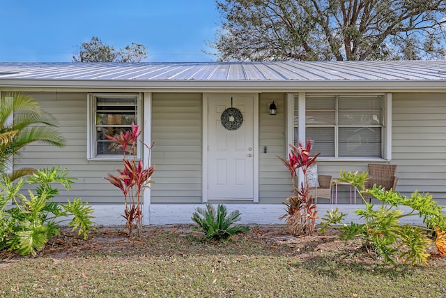view of front facade featuring a porch