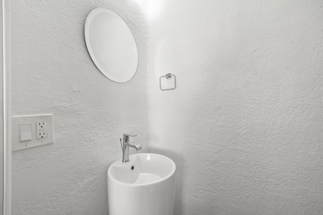 331 NW 1st Ave, Boynton Beach, FL 33435 - view of bathroom