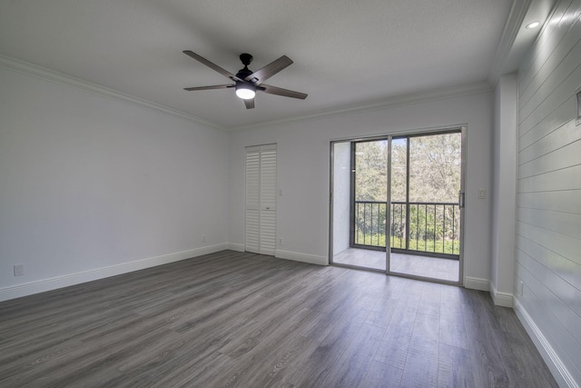 7281 Amberly Ln Unit 306, Delray Beach, FL 33446 - unfurnished room with dark wood-type flooring, ceiling fan, crown molding, and baseboards