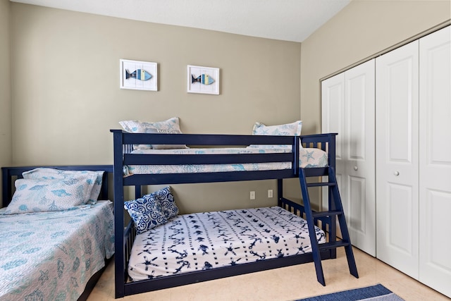 bedroom with a closet