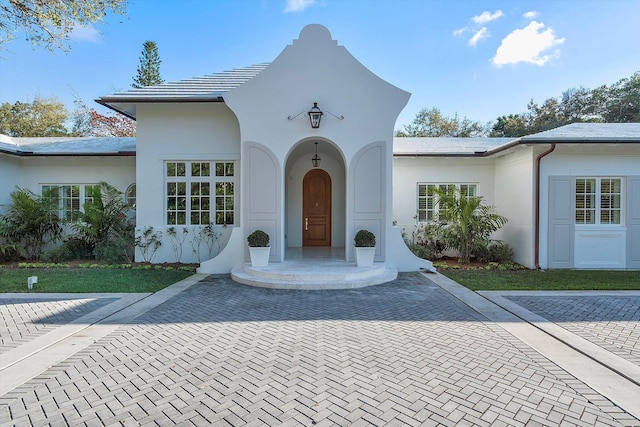 view of front facade