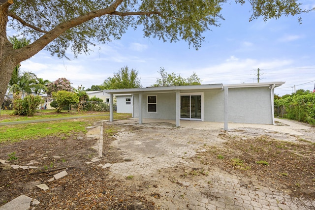 view of front of property with a patio