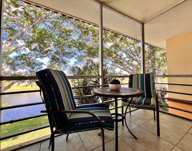203 Oxford 100, West Palm Beach, FL 33417 - sunroom / solarium with a water view