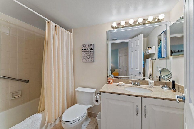 full bathroom featuring baseboards, vanity, toilet, and shower / tub combo with curtain