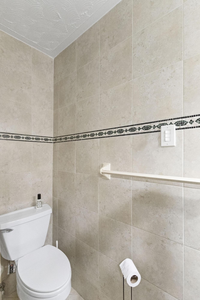 1821 N 50th Ave, Hollywood, FL 33021 - bathroom with tile walls and toilet