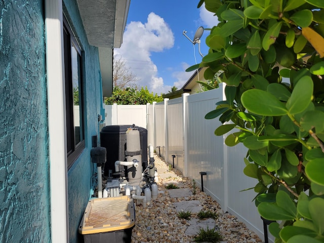 1821 N 50th Ave, Hollywood, FL 33021 - view of side of home with fence