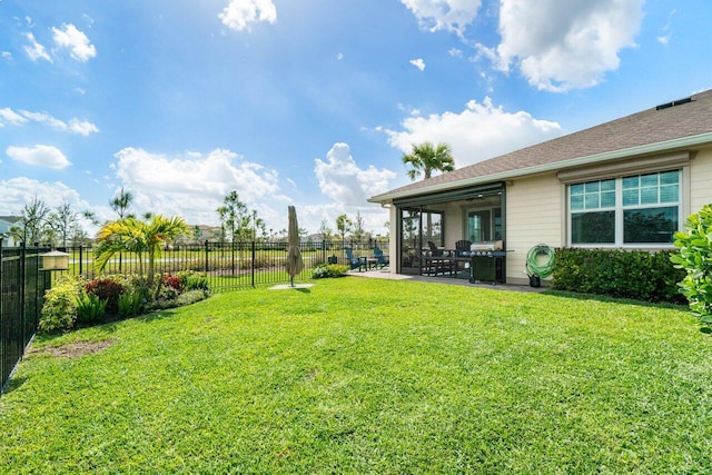 view of yard featuring a patio area