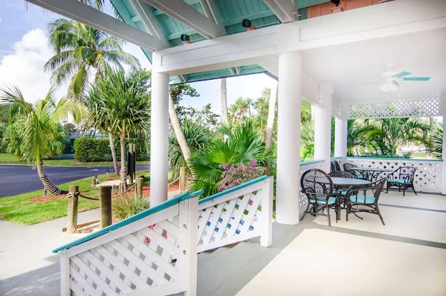 view of patio with ceiling fan