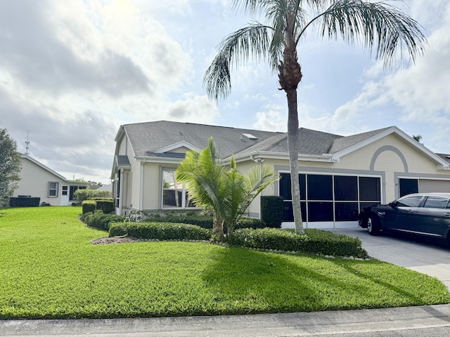 view of front of home with a front lawn