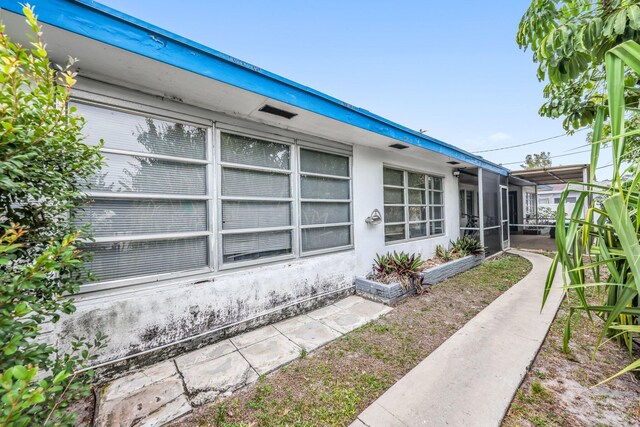 431 SW 1st Ave, Boynton Beach, FL 33435 - view of side of property