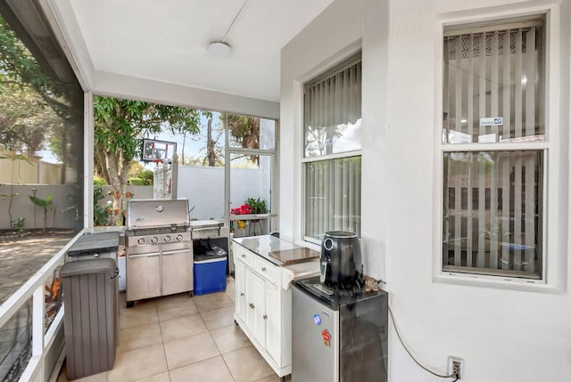 9602 Fox Trot Ln, Boca Raton, FL 33496 - view of patio featuring area for grilling and exterior kitchen