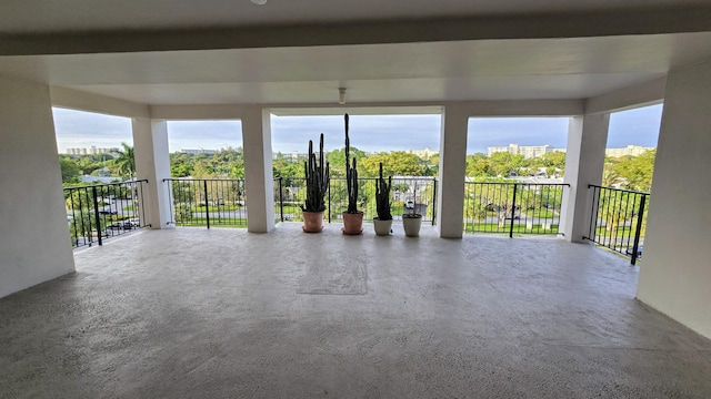 3100 N Palm Aire Dr Unit 604, Pompano Beach, FL 33069 - unfurnished sunroom featuring a healthy amount of sunlight