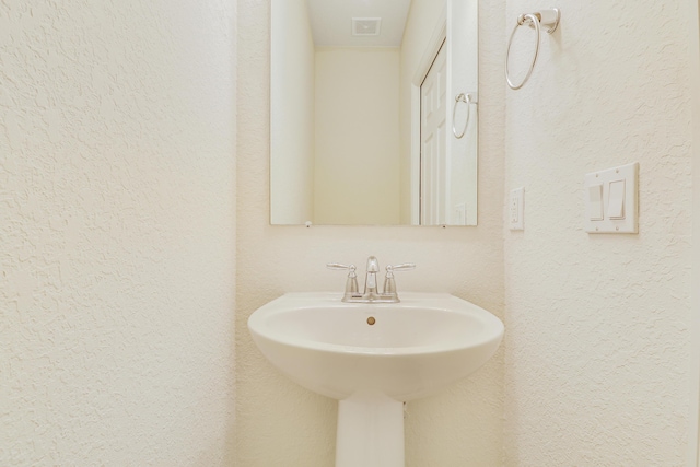 bathroom with sink