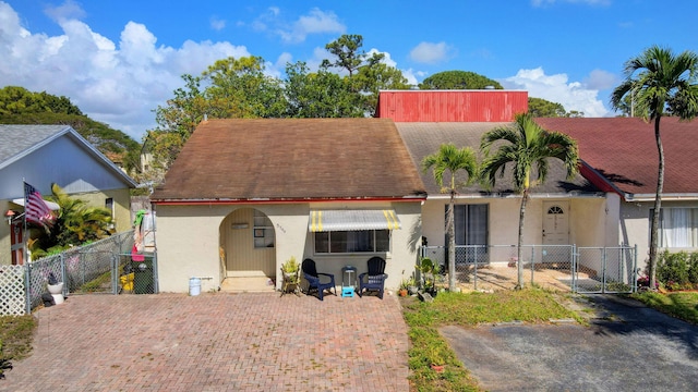 view of front of house