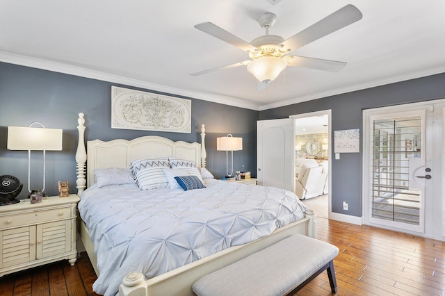 bedroom with baseboards, a ceiling fan, hardwood / wood-style floors, and crown molding