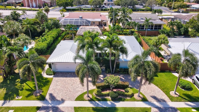 bird's eye view with a residential view