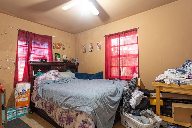 bedroom featuring ceiling fan