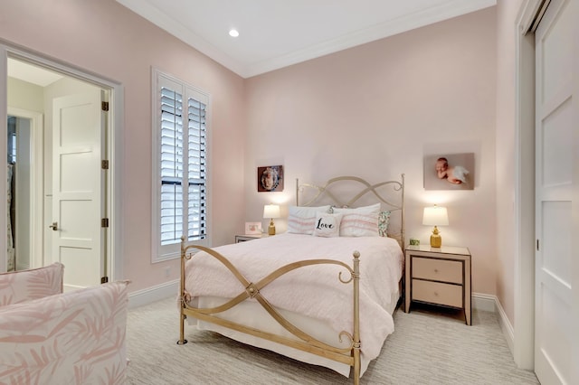 bedroom with recessed lighting, baseboards, crown molding, and light colored carpet