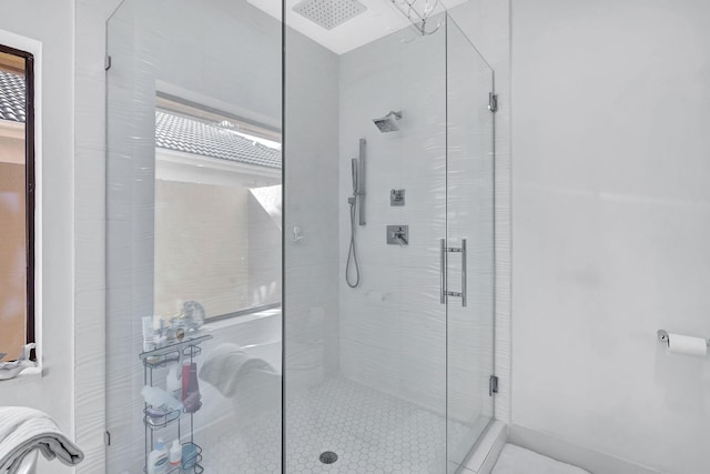 full bathroom featuring a stall shower