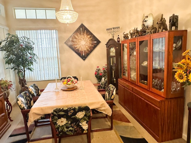 dining area with a notable chandelier