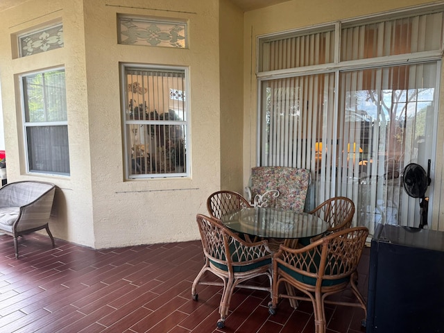 exterior space featuring outdoor dining area