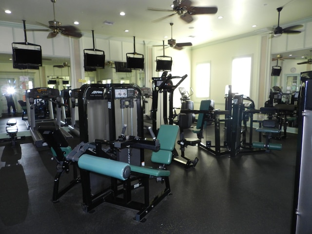224 NW Pleasant Grove Way, Port Saint Lucie, FL 34986 - workout area with recessed lighting, a ceiling fan, and crown molding