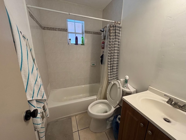 7430 Atlanta St, Hollywood, FL 33024 - bathroom featuring shower / bath combination with curtain, vanity, toilet, and tile patterned floors