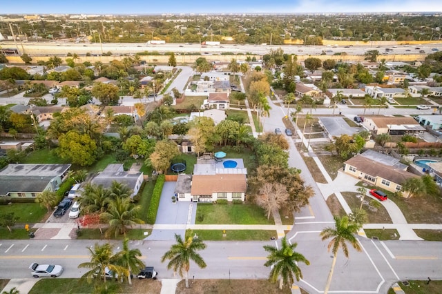 bird's eye view with a residential view