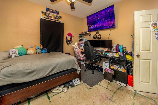 bedroom with a ceiling fan