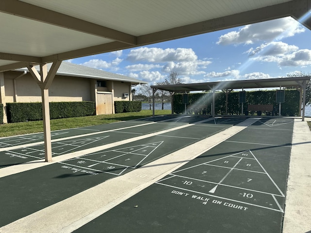 surrounding community with shuffleboard