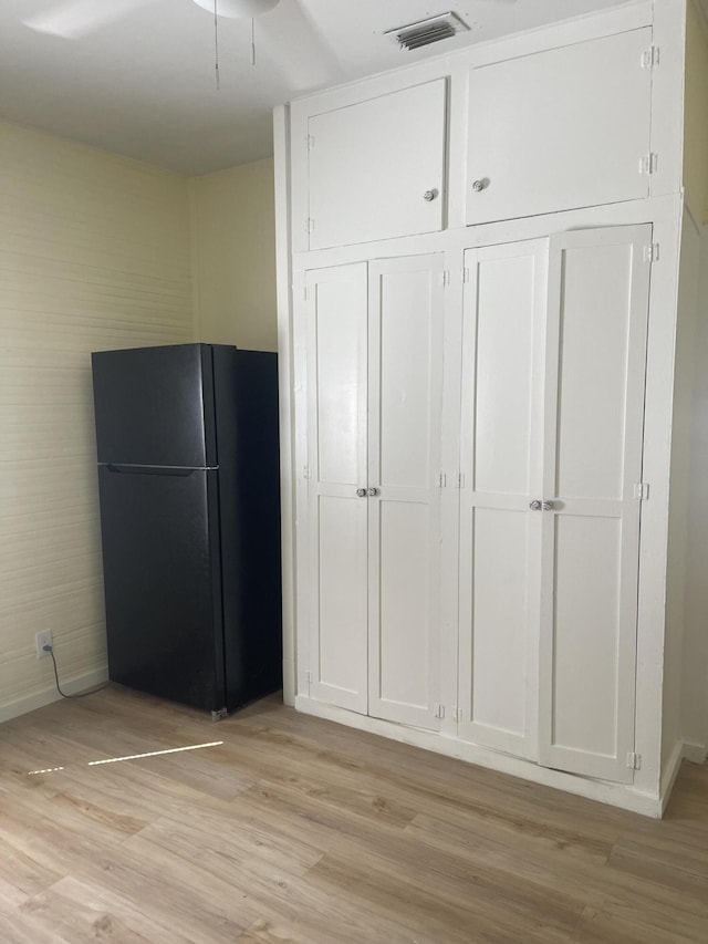 closet with visible vents