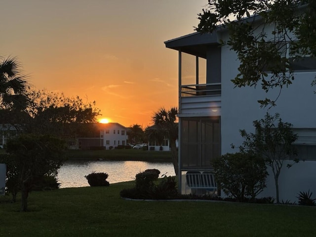 view of yard with a water view