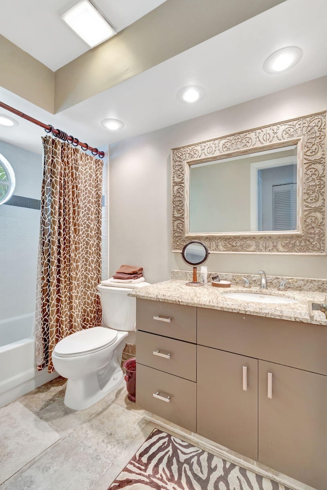 bathroom with toilet, shower / bath combo with shower curtain, vanity, and recessed lighting