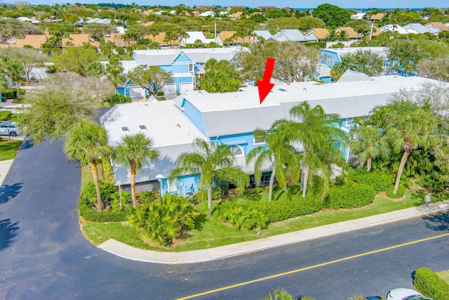 birds eye view of property featuring a residential view