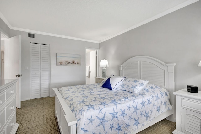 154 Lake Meryl Dr Unit 255, West Palm Beach, FL 33411 - bedroom featuring crown molding, light carpet, and a closet