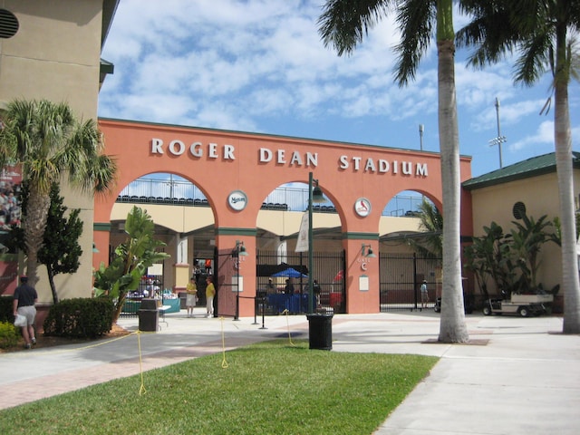 view of building exterior featuring fence