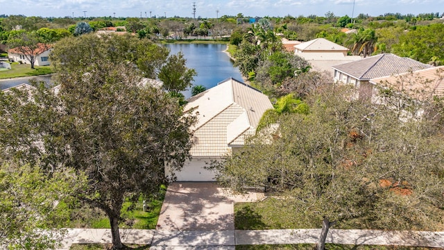 bird's eye view featuring a water view