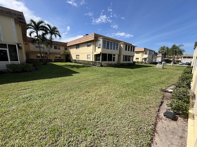 view of yard featuring a residential view