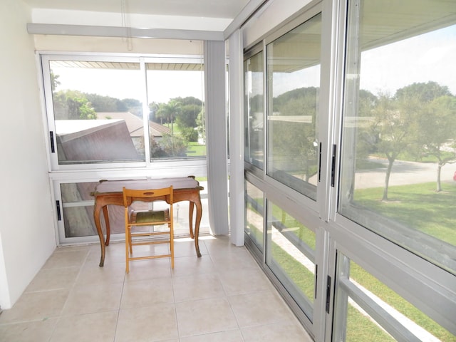 5580 Tamberlane Cir Unit 334, Palm Beach Gardens, FL 33418 - view of sunroom