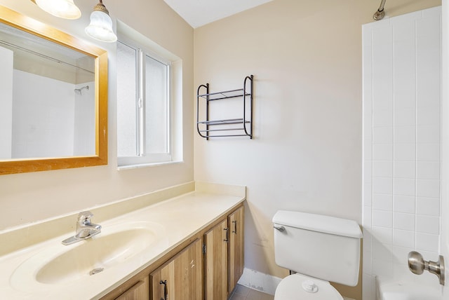 full bathroom featuring toilet, shower / bathtub combination, and vanity