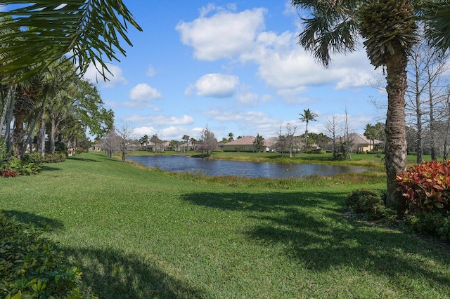 view of yard featuring a water view