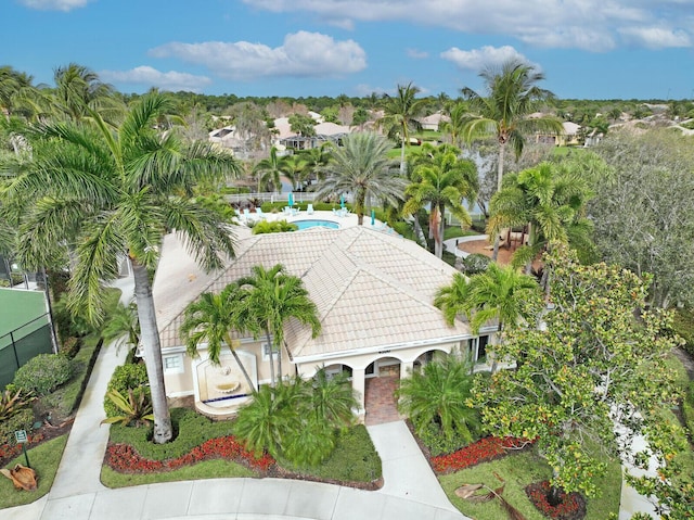 birds eye view of property with a residential view