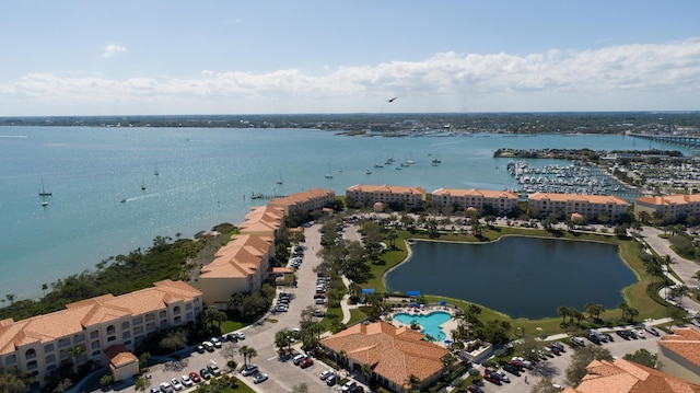 bird's eye view featuring a water view