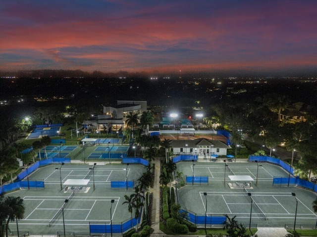 view of aerial view at dusk