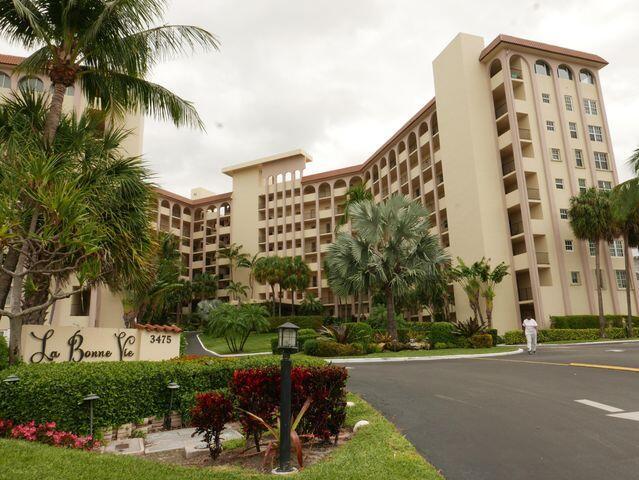 view of building exterior