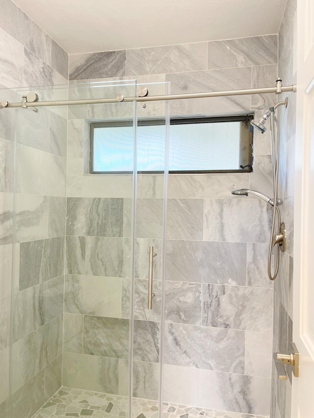 3345 Pine Hill Trl, Palm Beach Gardens, FL 33418 - full bath featuring a shower stall