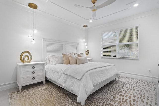 bedroom featuring ceiling fan, baseboards, and recessed lighting