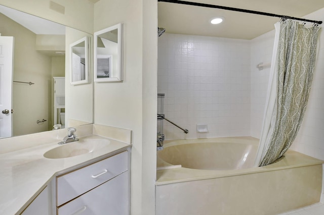 full bathroom featuring shower / bathtub combination with curtain, vanity, toilet, and recessed lighting