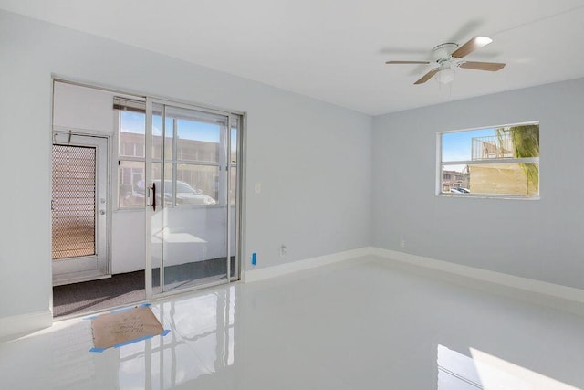 empty room with a ceiling fan