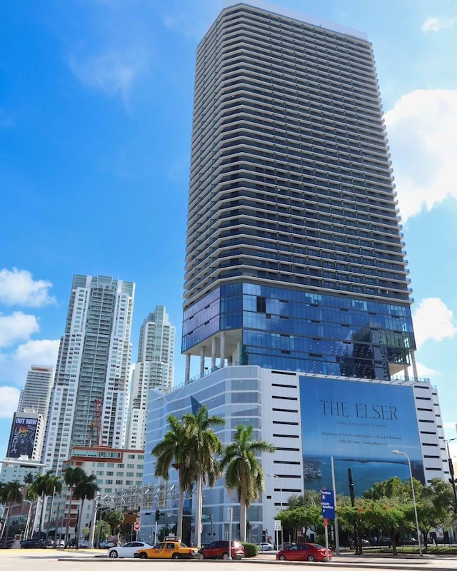 view of building exterior featuring a city view